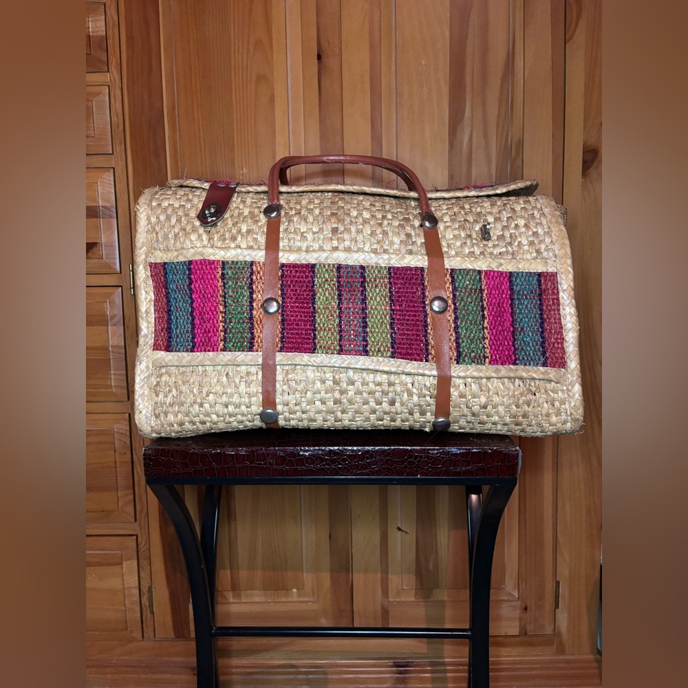 Vintage Woven Straw Travel Bag with Multicolor Stripes